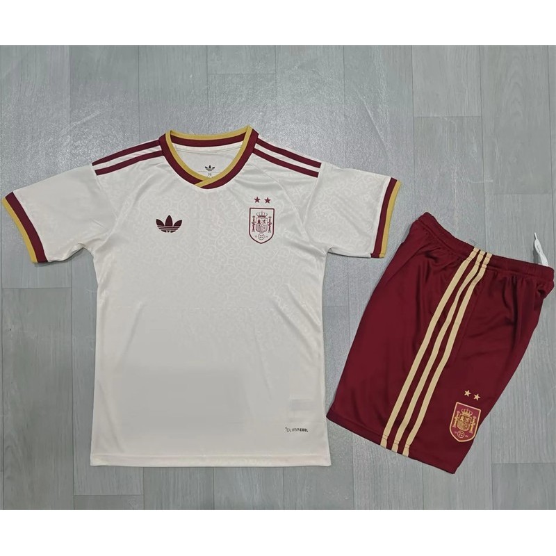 Conjunto Infantil 2 ESTRELLAS ESPAÑA MUNDIAL 2026 segunda equipación 25-26